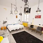 Loft Lot Pszczoly Διαμέρισμα *