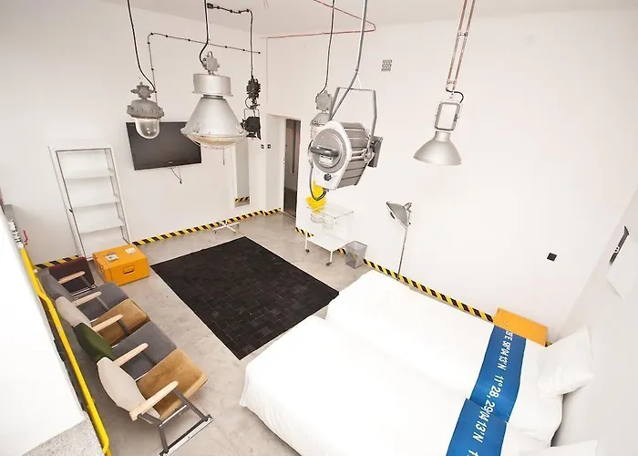 Loft Lot Pszczoly شقة *