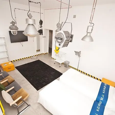 Loft Lot Pszczoly Апартаменты *